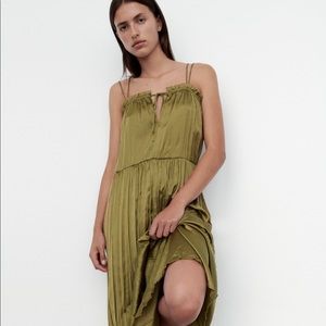 Zara FLOWY SATIN EFFECT DRESS - size XS